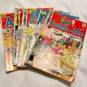 Vintage “Archie” Comic Books (Set includes 11 comic books)